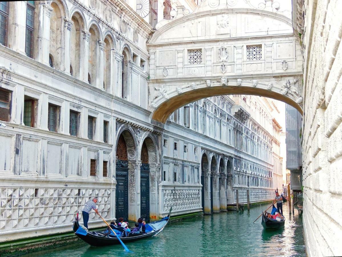 Ca Zulian Amazing Canal View Apartment Venezia Eksteriør bilde